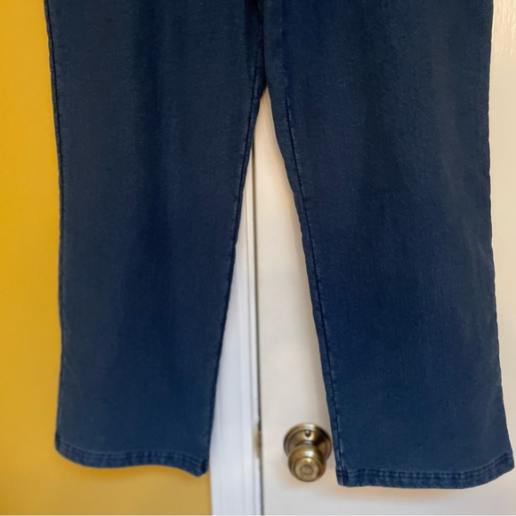 L.L. Bean Fleece Lined Denim Slip On Pants Size Medium Stretch Waist Petite MP - Picture 9 of 12